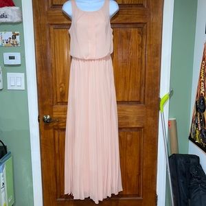 Peach Sleeveless Pleated Maxi Dress